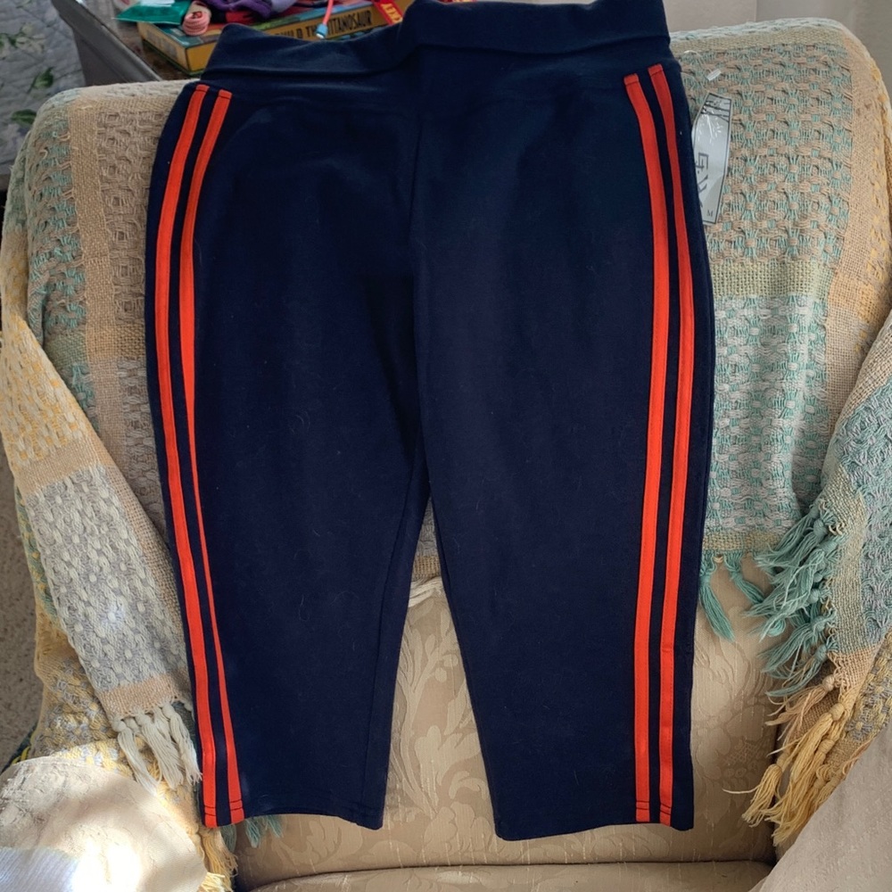 G.W. Navy pedal pushers with Red Stripes